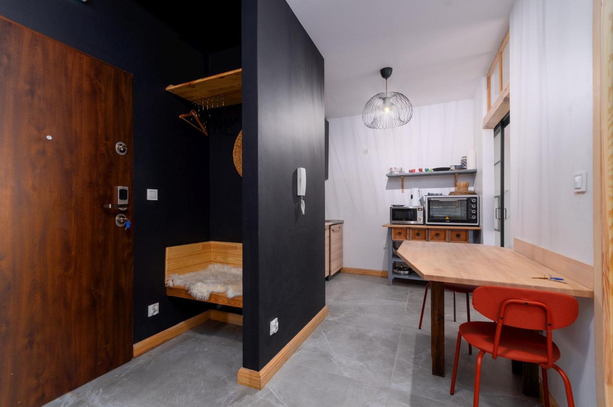 Paryski Zakatek Cosy Apartment Вроцлав Екстериор снимка