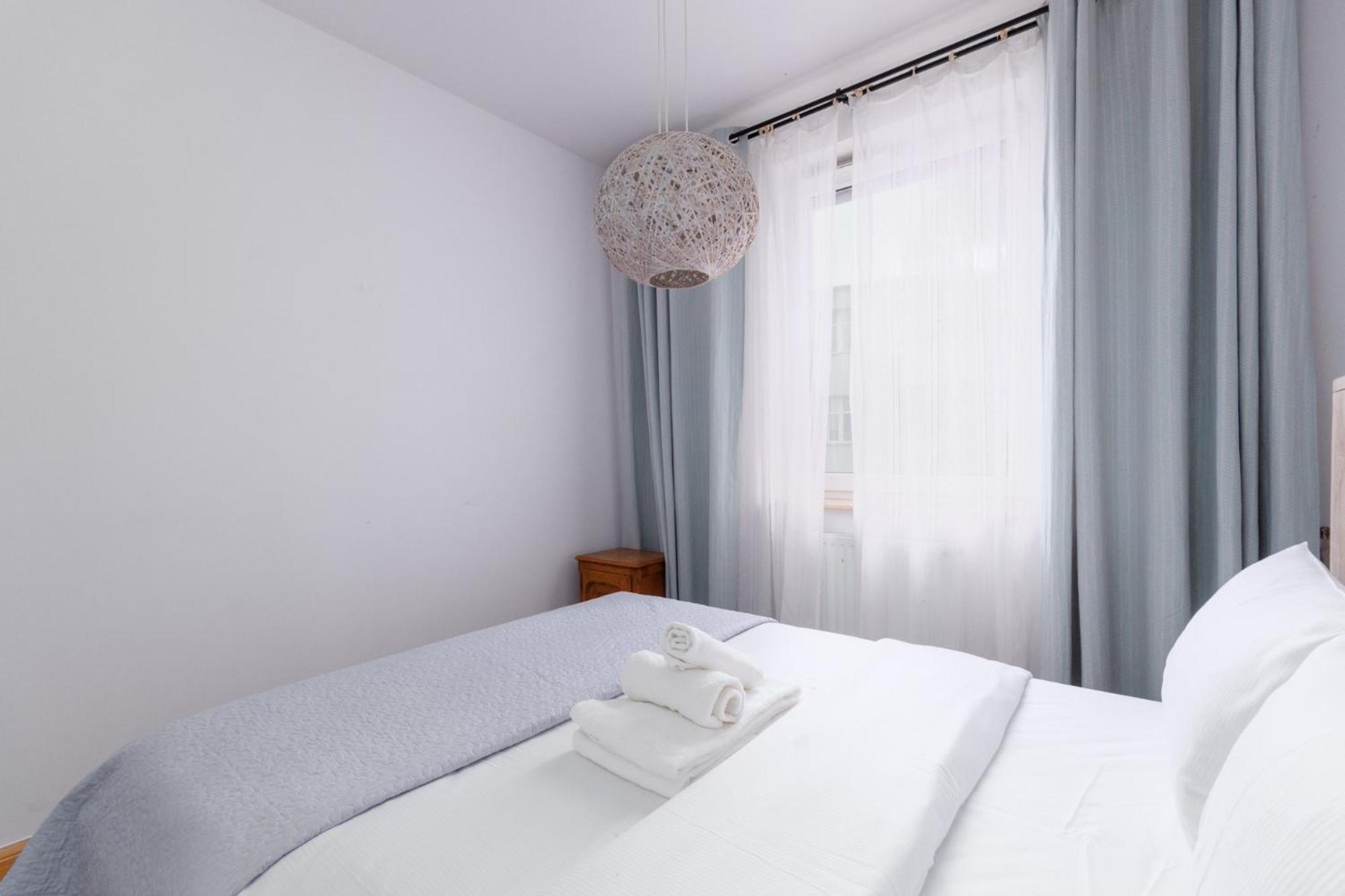 Paryski Zakatek Cosy Apartment Вроцлав Екстериор снимка